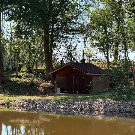 Maison Bord D'etang De Peche Prive Holiday home Augignac