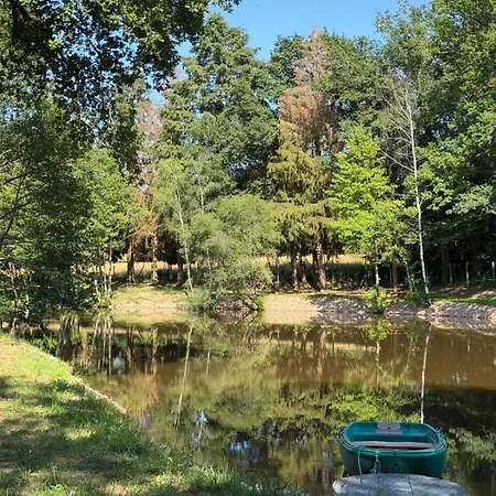 Maison Bord D'etang De Peche Prive